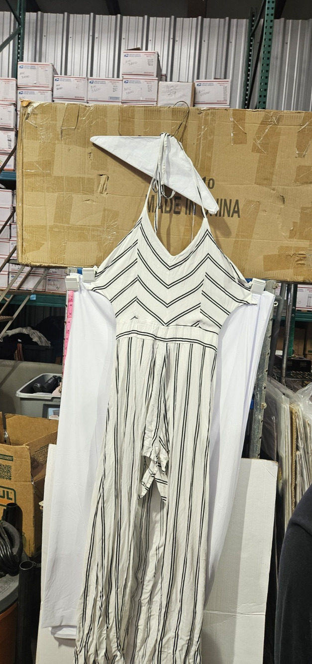 LOVE @ FIRST SIGHT WOMEN'S DRESS SIZE 14 WITH SHORTS TG2439